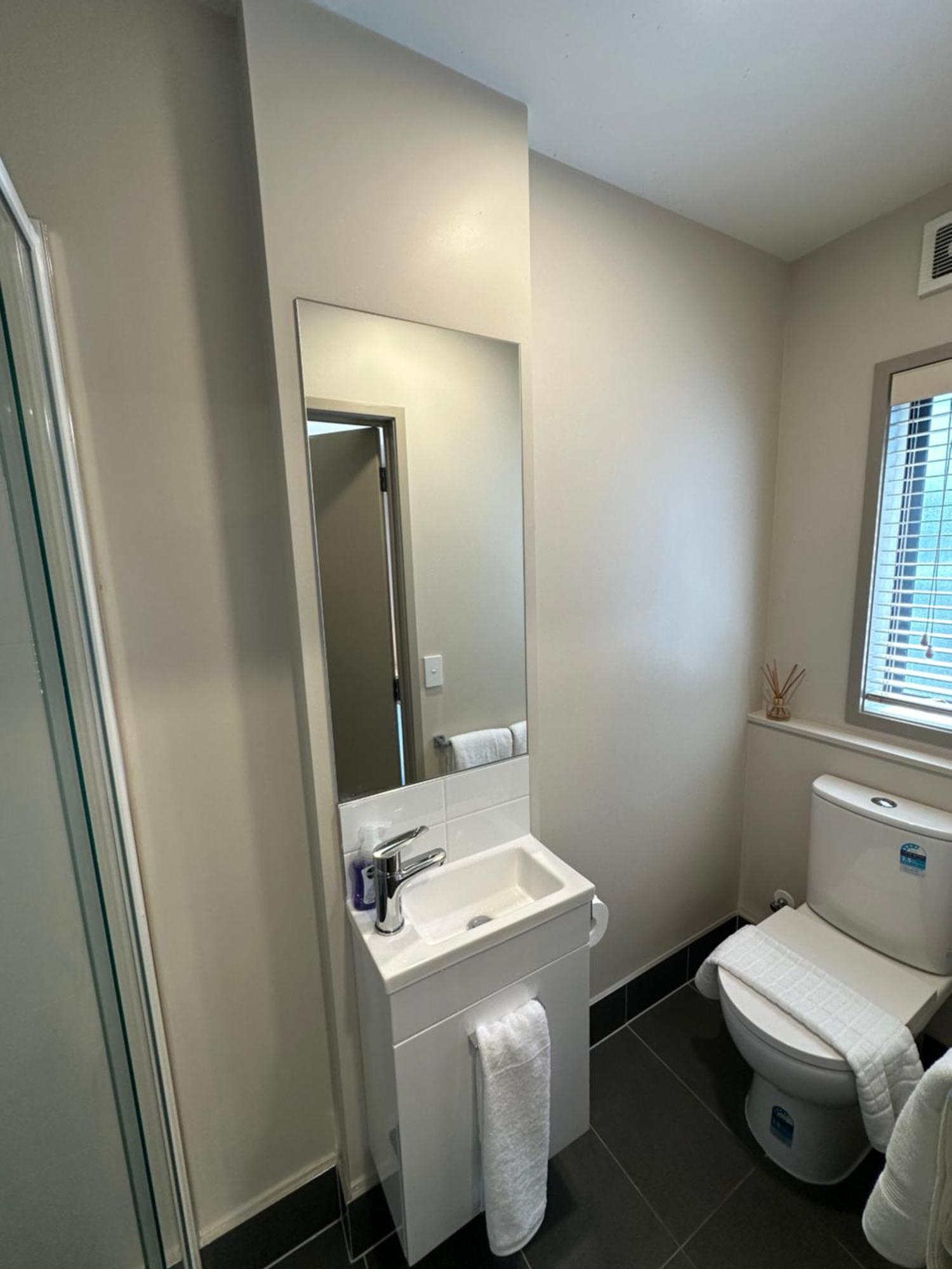 Holiday home 3 Bdr 2bathroom--akl Cbd